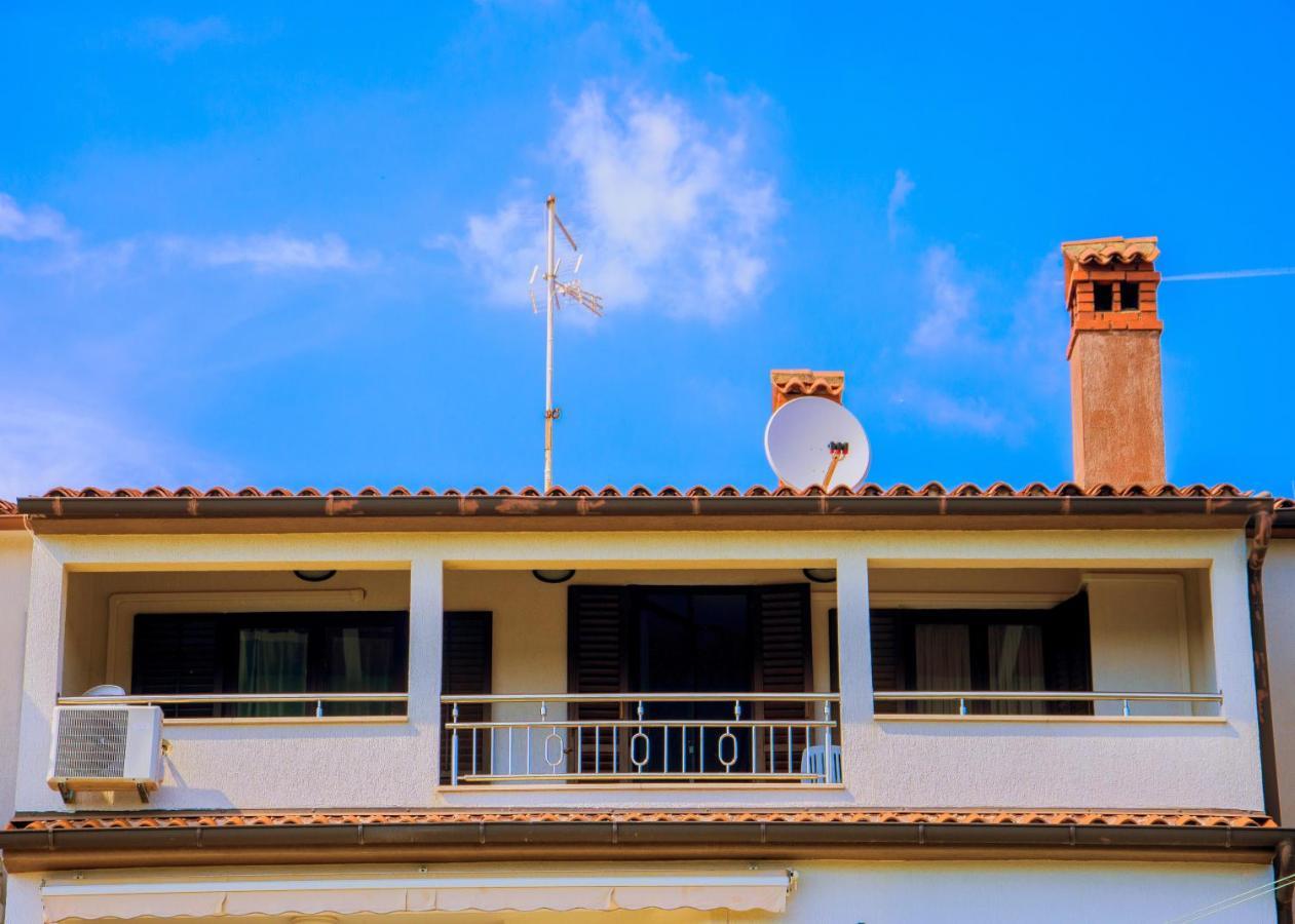 Apartment Ivis Vinkuran Exterior photo